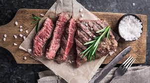Striploin από μοσχάρι, dry aged 28-35 days, John Stone